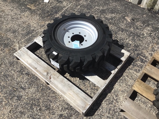 Camso SKS732 10-16.5 NHS MF Skid Steer Tires (Unused) Camso SKS732 10-16.5 NHS MF Skid Steer Tires (Unused)