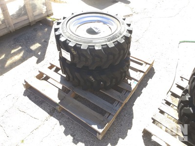 Quantity of (2) Camso SKS732 10-16.5 MF Skid Steer Neumáticos (Unused)