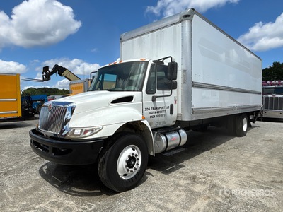 2018 International 4300 4x2 Van Truck