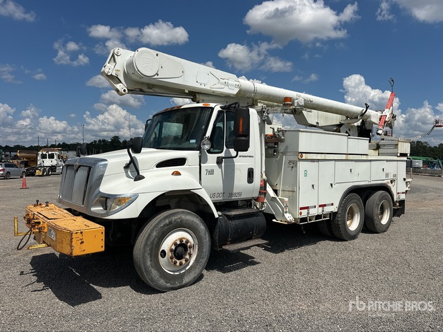 2003 Altec AM855 55 ft on 2003 International 7400 6x4 Bucket Truck ...