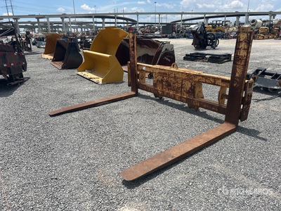 Wicker 84 in Wheel Loader Forks