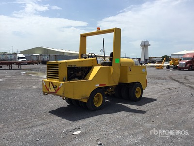 1980 Hypac C530A 9 Wheel Rodillo Neumatico / Rullo pneumatico