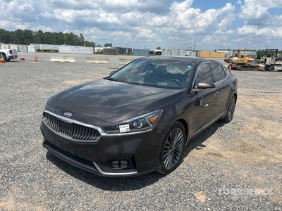 2017 Kia Cadenza Automobile