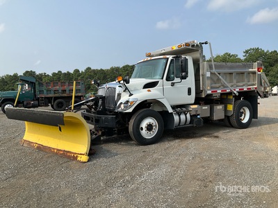 2016 International 7400 SFA 4x2 Snow Plow Truck