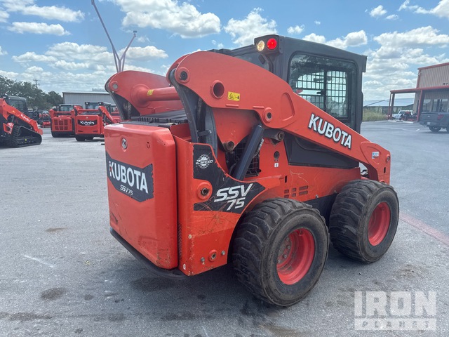MINI CARGADOR SOBRE RUEDAS 2019 KUBOTA SSV75PHC