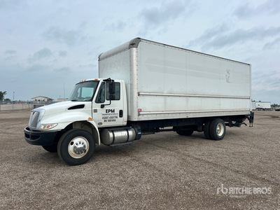 2017 International 4300 4x2 Van Truck