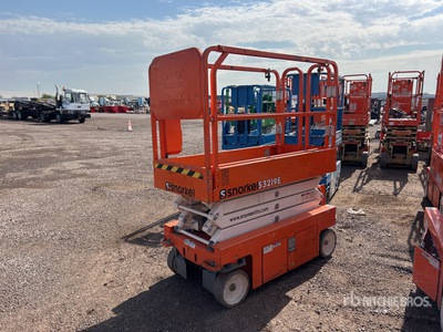 2017 Snorkel S3219E Electric Podnośnik nożycowy