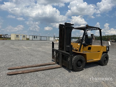 Yale GDP-165-HAJUBV-093 16500 lb Pneumatic Tire Carrelli Elevatori
