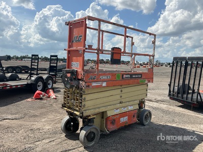 JLG 2630ES Scissor Lift