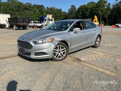 2015 Ford Fusion SE SE Automobile