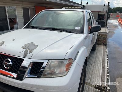 2014 Nissan Frontier 4x4 Crew Cab Pickup