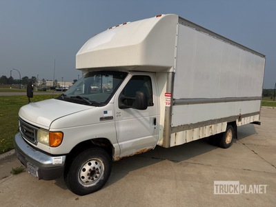 2007 Ford E-350 Cutaway バン
