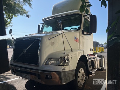 2012 Volvo VNM 4x2 S/A Day Cab Truck Tractor