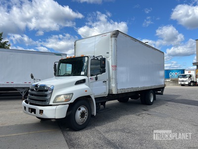 2012 Hino  4x2 Van Truck