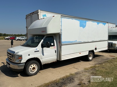 2008 Ford E-350 4x2 Van Truck (Inoperable)