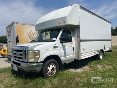 2008 Ford E-350 Step Van