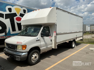 2007 Ford E-350 Cutaway Super Duty 4x2 Cargo Van