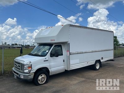 2008 Ford E-350 Cutaway バン
