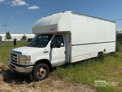 2008 Ford E-350 فان نقل (Inoperable)