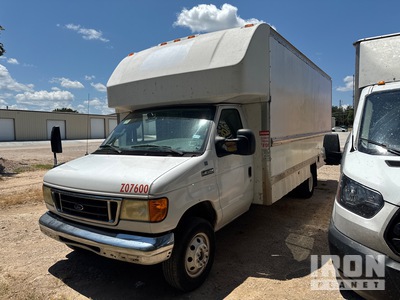 2007 Ford E-350 فان نقل