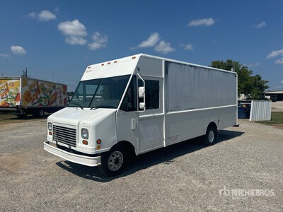 2006 Ford E-350 4x2 Fourgon surélevé