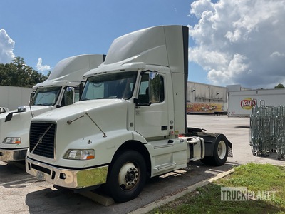 2014 Volvo VNM T/A Sleeper Truck Tractor