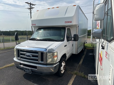 2008 Ford E-350 Cutaway バン (Inoperable)