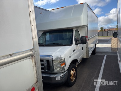 2008 Ford E-350 Van Truck