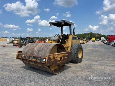 1997 Cat CS563C Smooth Drum Compactor