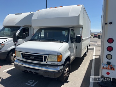 2007 Ford E-350 فان نقل (Inoperable)