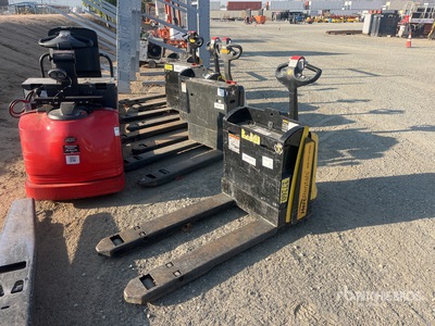 2022 Hyster W45ZHD 4510 lb Electric Pallet Jack