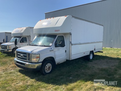 2008 Ford E-350 Cutaway 4x2 Furgoneta de carga