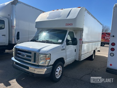 2008 Ford E-350 Cutaway فان نقل (Inoperable)