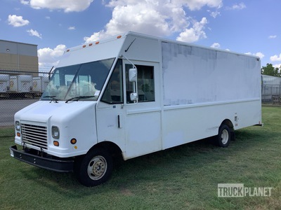 2006 Ford 4x2 Step Van (Inoperable)