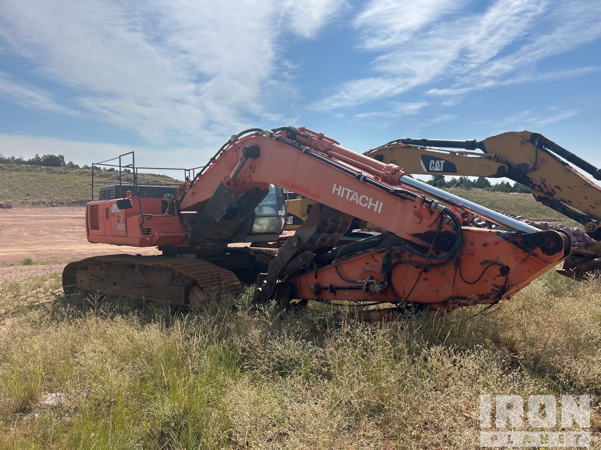 2005 Hitachi ZX450LC Tracked Excavator in Penrose, Colorado