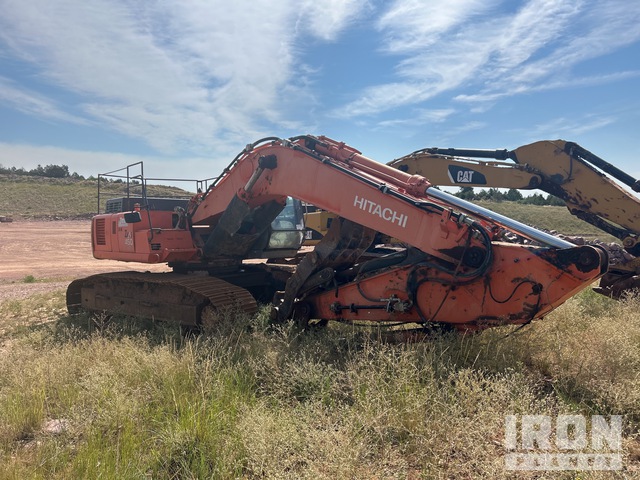 EXCAVADORA HITACHI EXCAVATOR