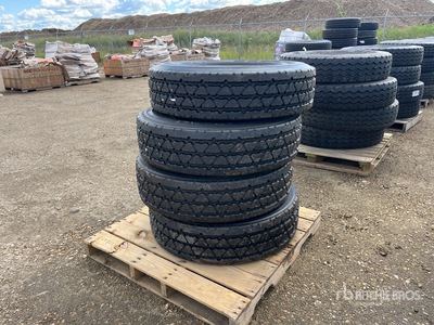 Quantity of (4) Goodyear 275/70R22.5 Opony (Unused)