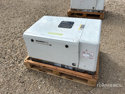 Onan 7 kW 発電機セット (250-749 kw/310-950 kva)