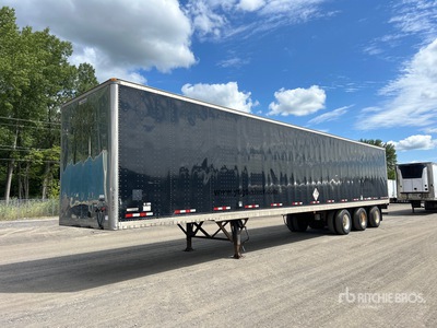 2011 Manac 94353 53 ft x 102 in Tri/A Van Trailer