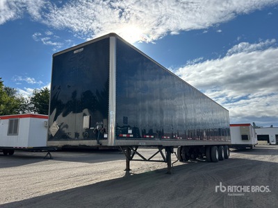 2011 Manac 943530011 53 ft x 102 in Tri/A Semi-remorque fourgon