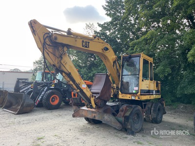 1991 Cat 206 Wheel Excavator (Inoperable)