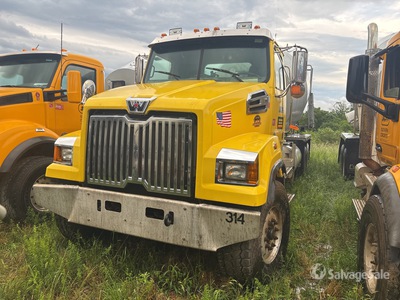2018 Western Star 4700SF 6x4 Mixer Truck (Inoperable)