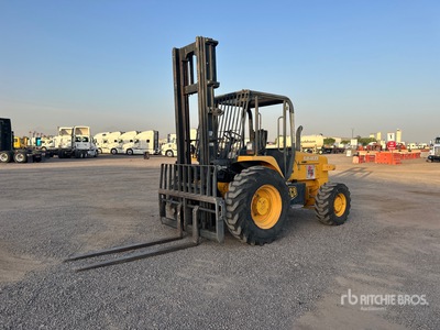 2005 JCB 930-4 6000 lb 4x4 Wózek widłowy terenowy