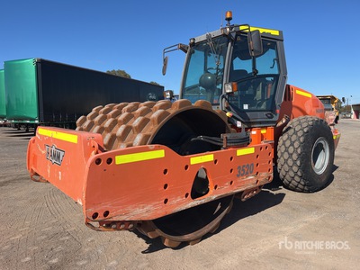 2007 Hamm 3520 P Compacteur à tambour à pieds dameurs