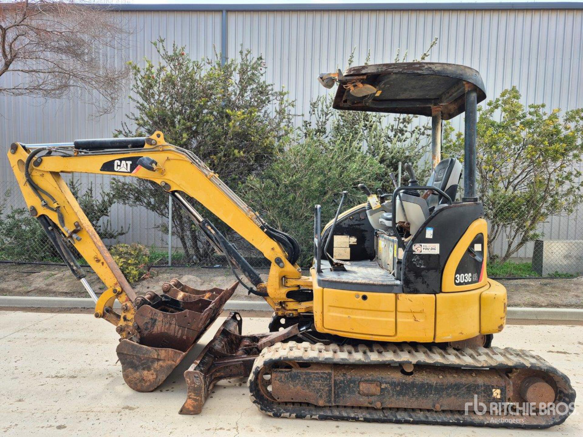 Cat 303 CR Mini Excavator