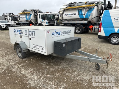 2018 2.7 m S/A W/ Generator Remorque fermée