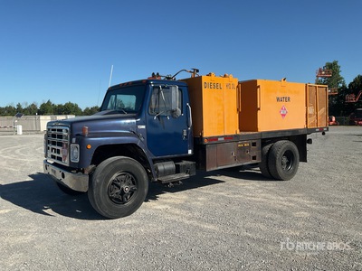 1986 International 1954 4x2 Water Truck