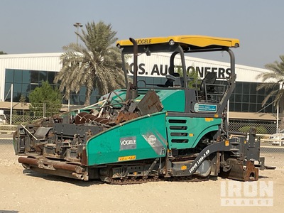 2019 Vogele SUPER 1800-2HD Track Asphalt Paver