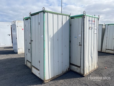 Quantity of (5) Toilettes portatives
