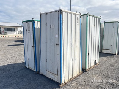 Quantity of (4) Toilettes portatives